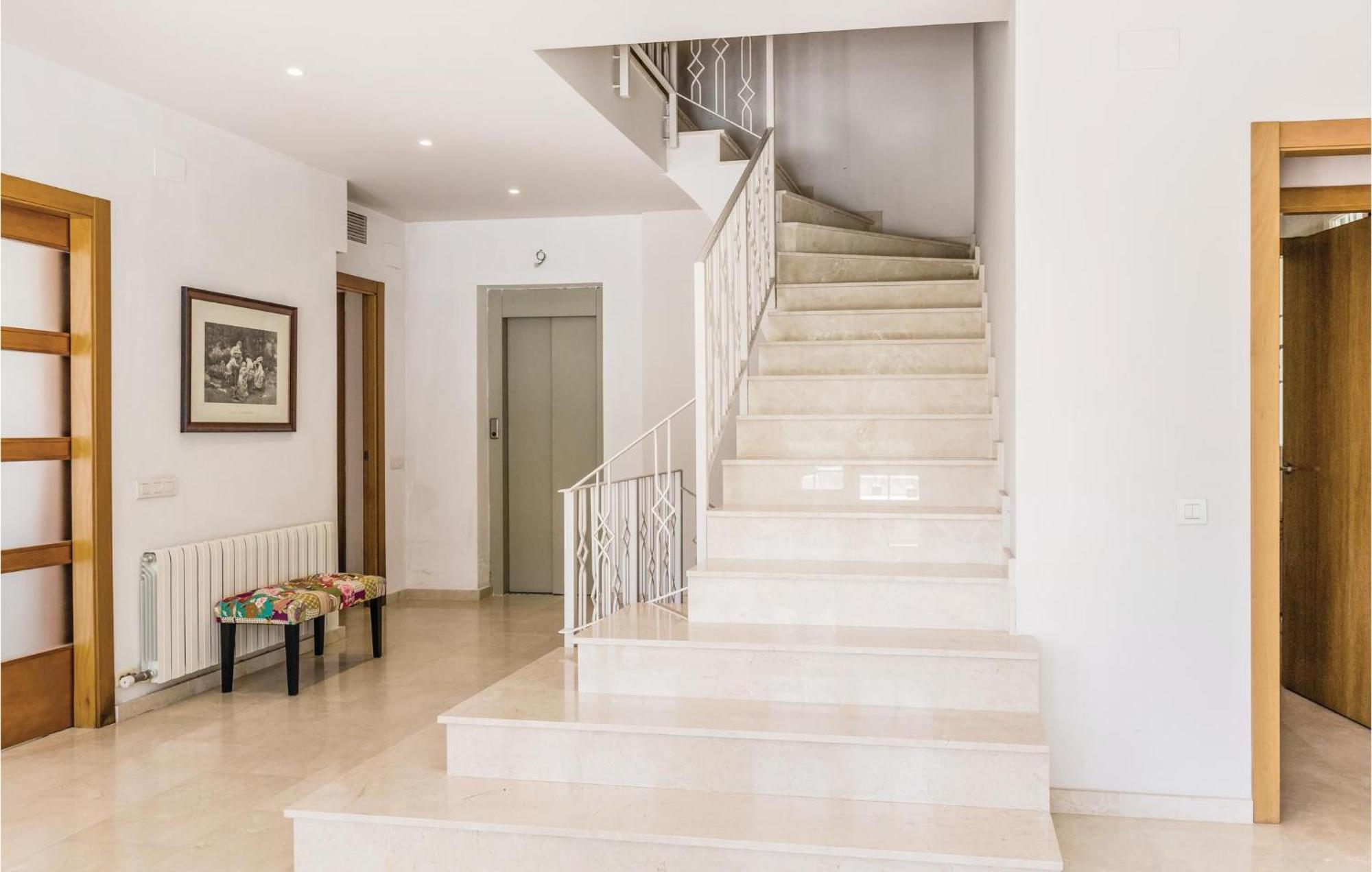 Nice Home In Cabrils With House A Mountain View Exterior foto